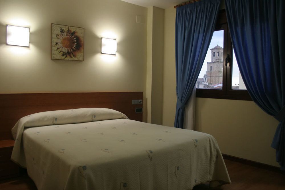 Hotel Zaravencia By Bossh Hotels Toro Exterior photo